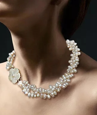 Tiffany & Co. Pearl Necklaces gift: sale at £440.00+ | Stylight
