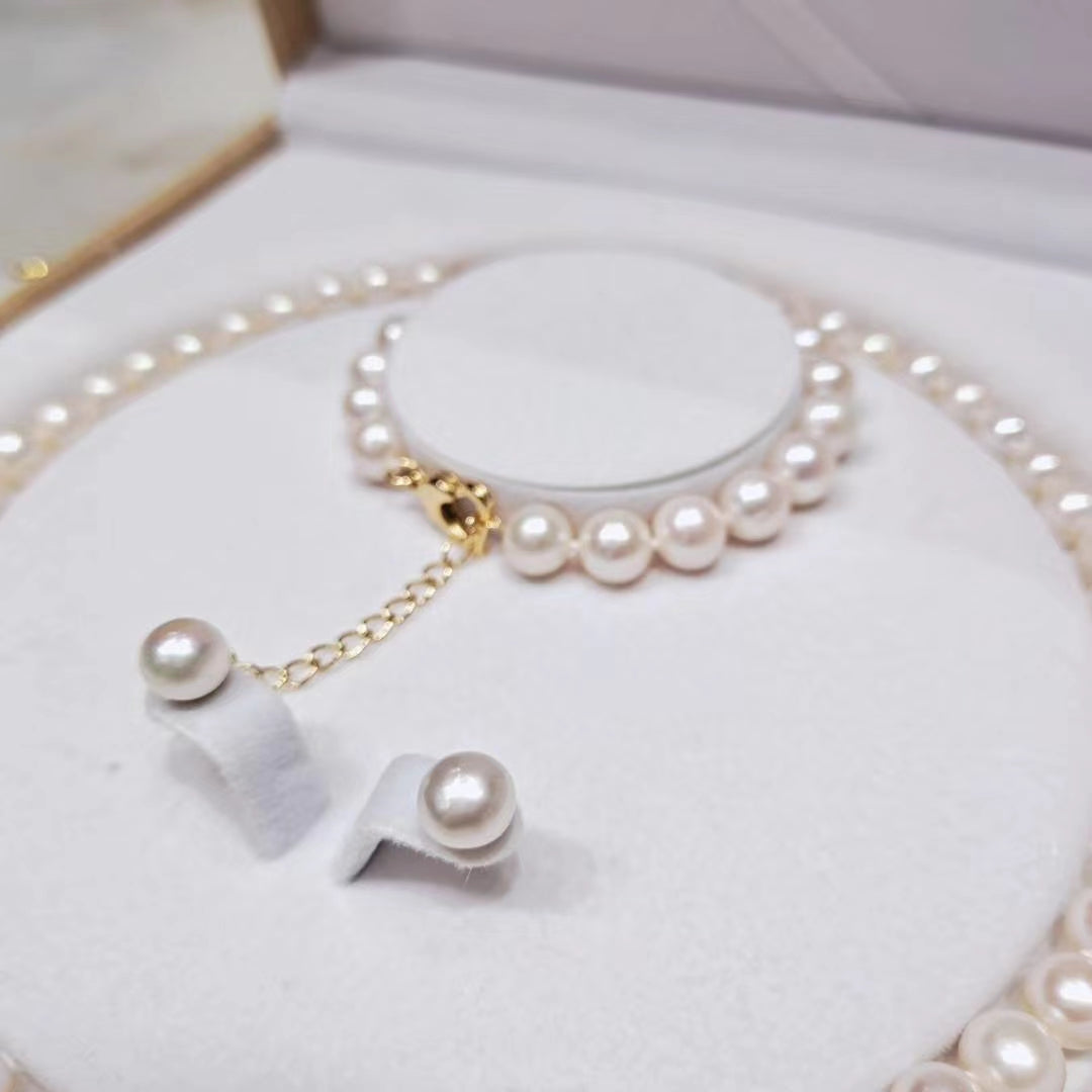 Elegant White Pearl Necklace | The Perfect Gift for Mothers & Brides 18 inch / with Standard Gift Box